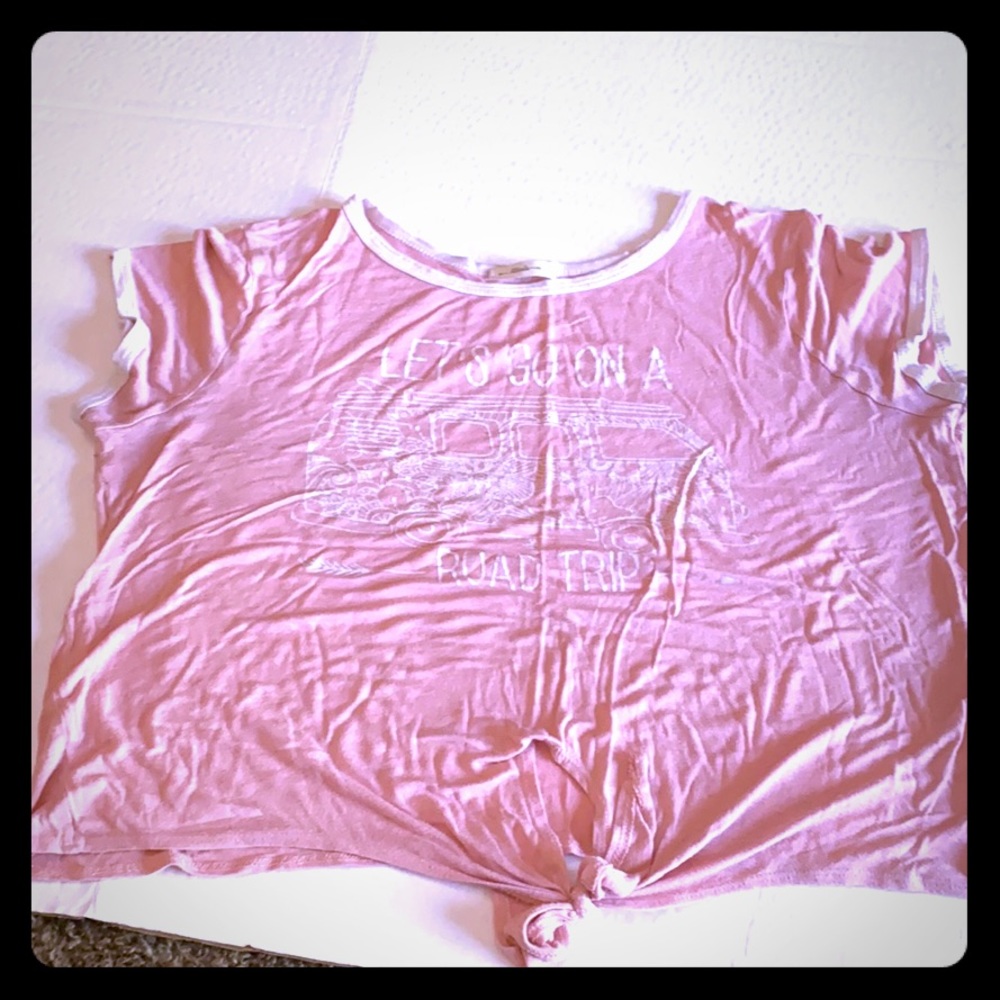 Cute tie T-shirt